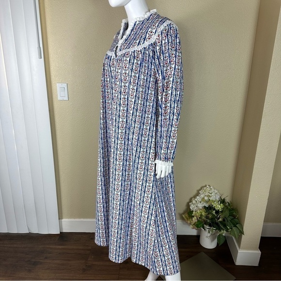 Lanz of Salzburg Sz S Nightgown Classic Blue Tyrolean Stripe Flannel NWOT - Picture 7 of 16